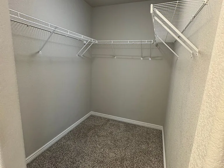 6802 Galpin Dr — Photo 12