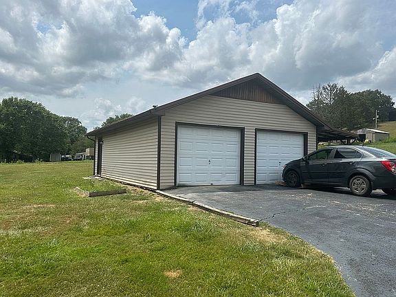 4th image of 881 Highway 577 W