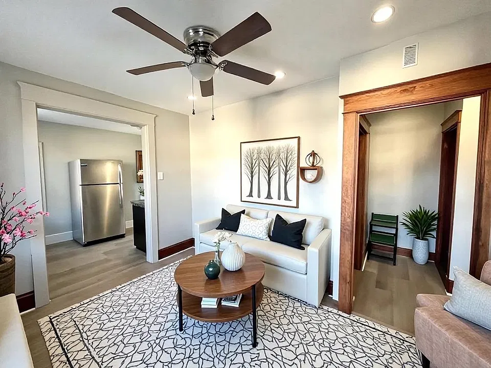 113 W Ferdinand St.