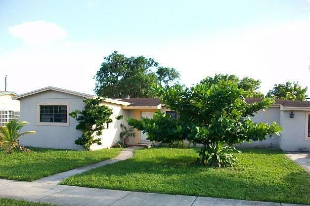 1st image of 1370 NW 183rd St