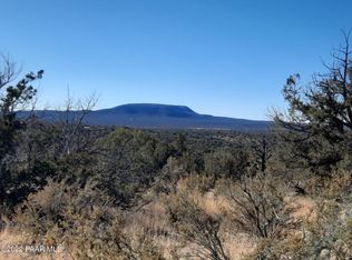 54620 N Avalon Dr, Seligman, AZ 86337