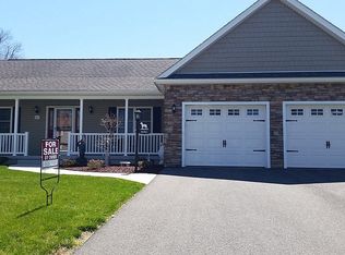 51 Arthur St, Chicopee, MA 01013