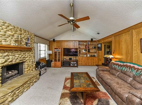 2nd image of 1008 Briarcreek Dr