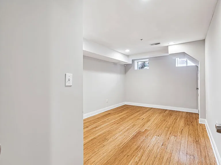 1633 Carpenter St #A — Photo 23