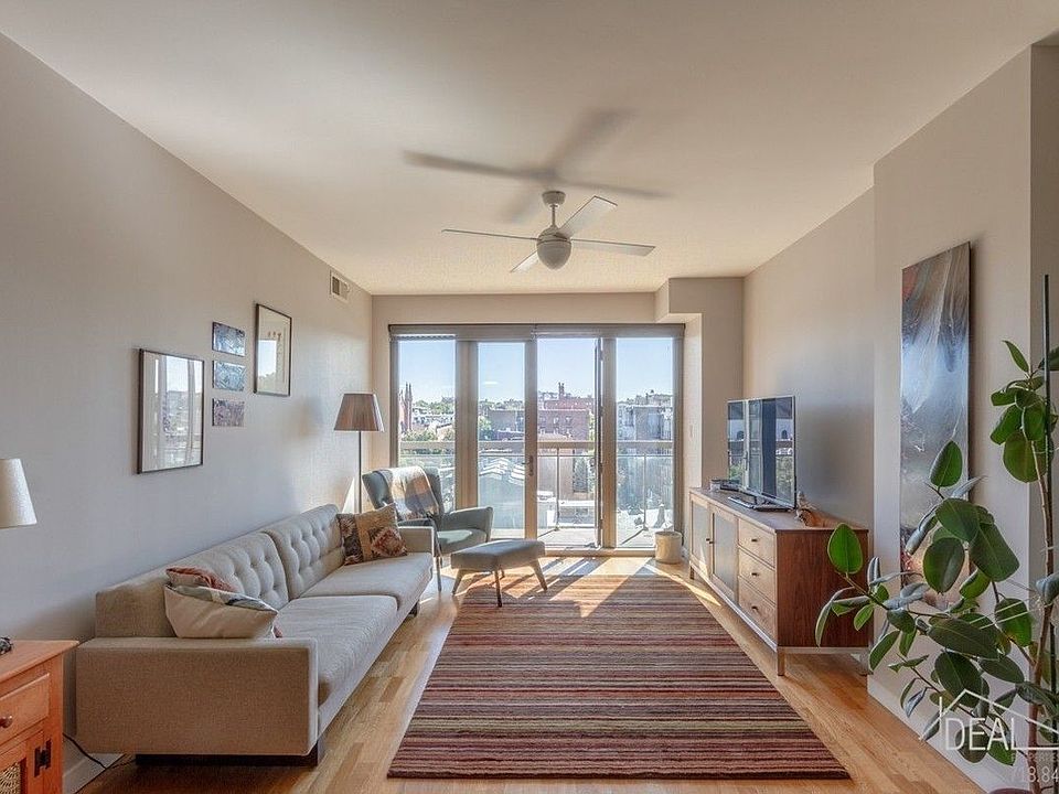 1st image of 500 4th Ave APT 7D