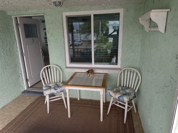 584 Bay Esplanade APT 3