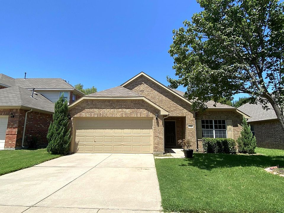 1st image of 712 Creekside Dr
