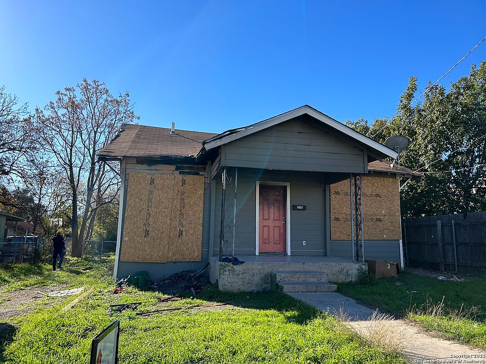 1st image of 318 CANTON