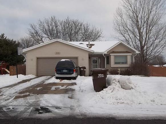 1st image of 3025 Highview Knl