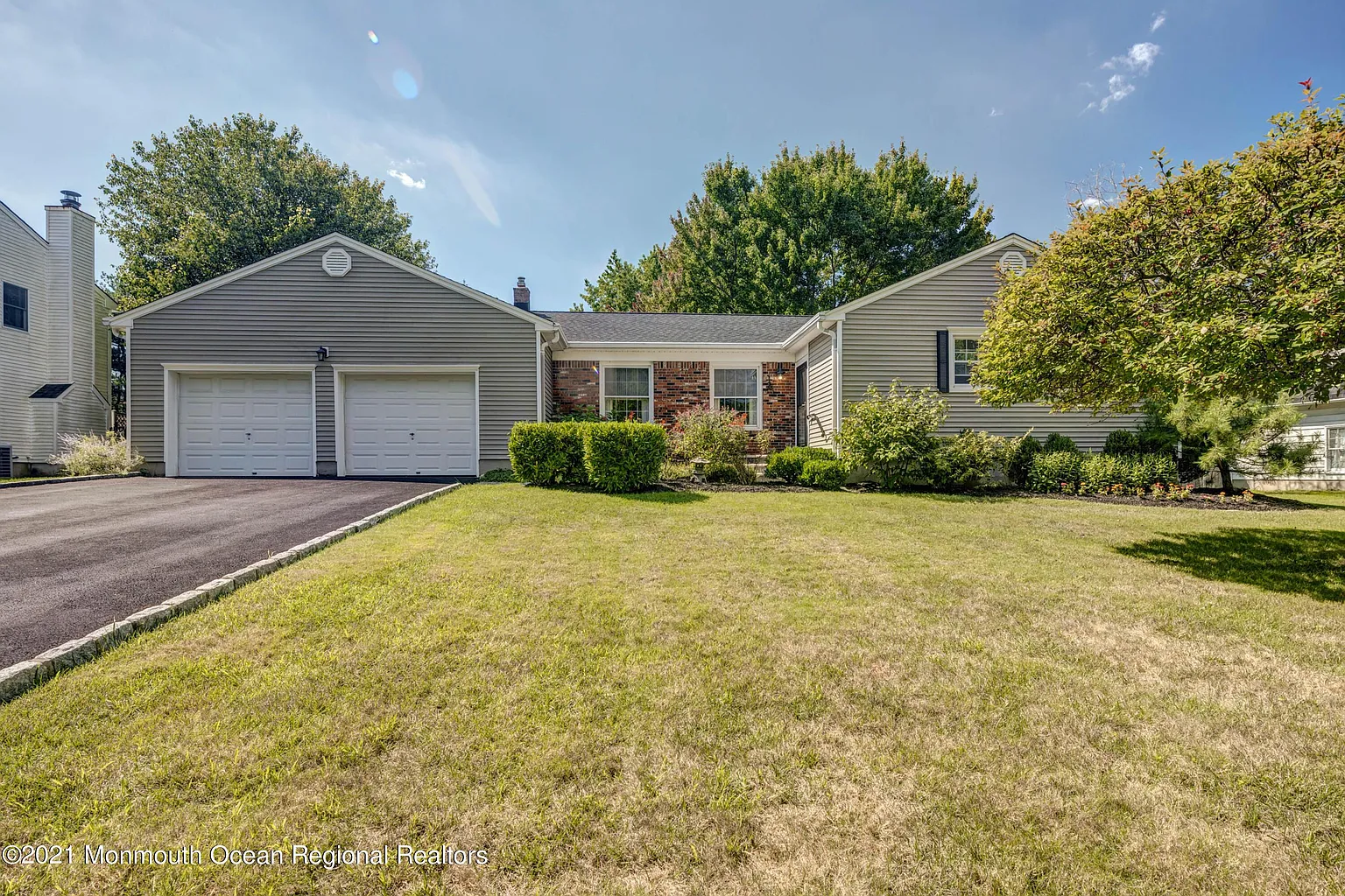 8 Abbey Ln photo 1