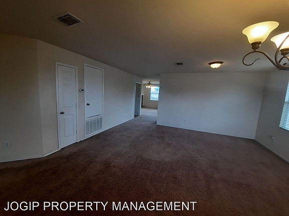 3rd image of 1228 Cyprus Dr