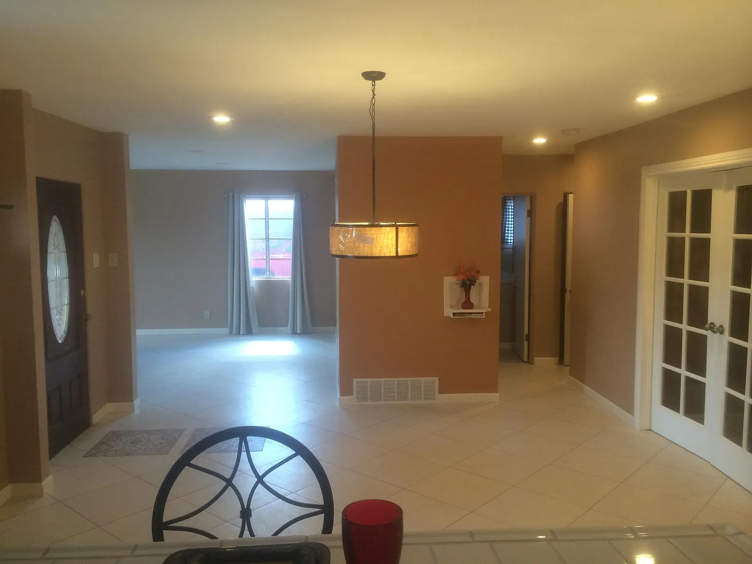 3 bed, 1988 sqft, $2,800 — Photo 3