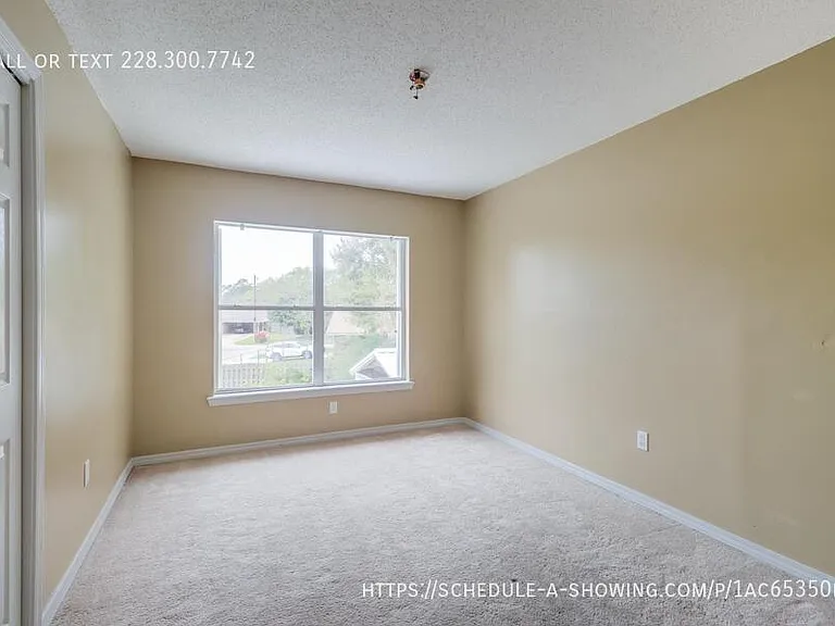 2073 Stone Bridge Dr — Photo 19