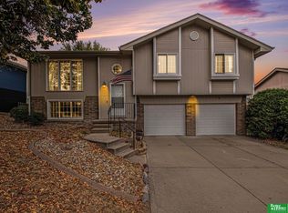 3312 Jason Dr, Bellevue, NE 68123