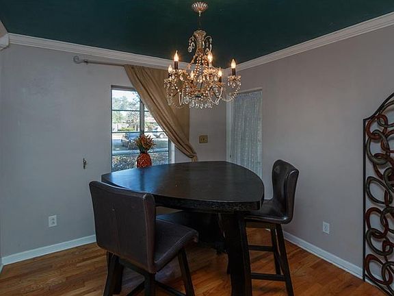5th image of 649 S Lakemont Ave