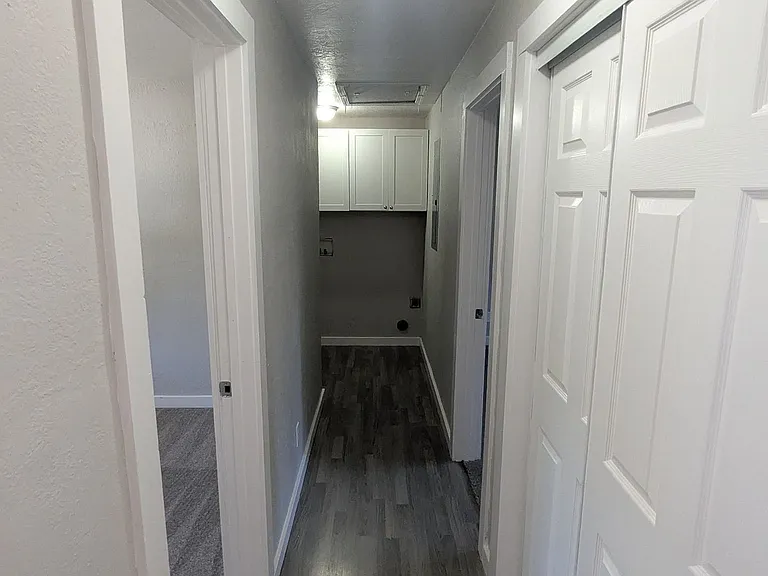 861 Chemawa Rd N — Photo 5