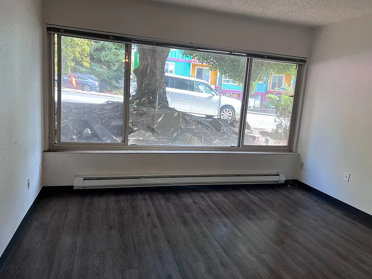 4115 Brooklyn Avenue Northeast — Photo 11