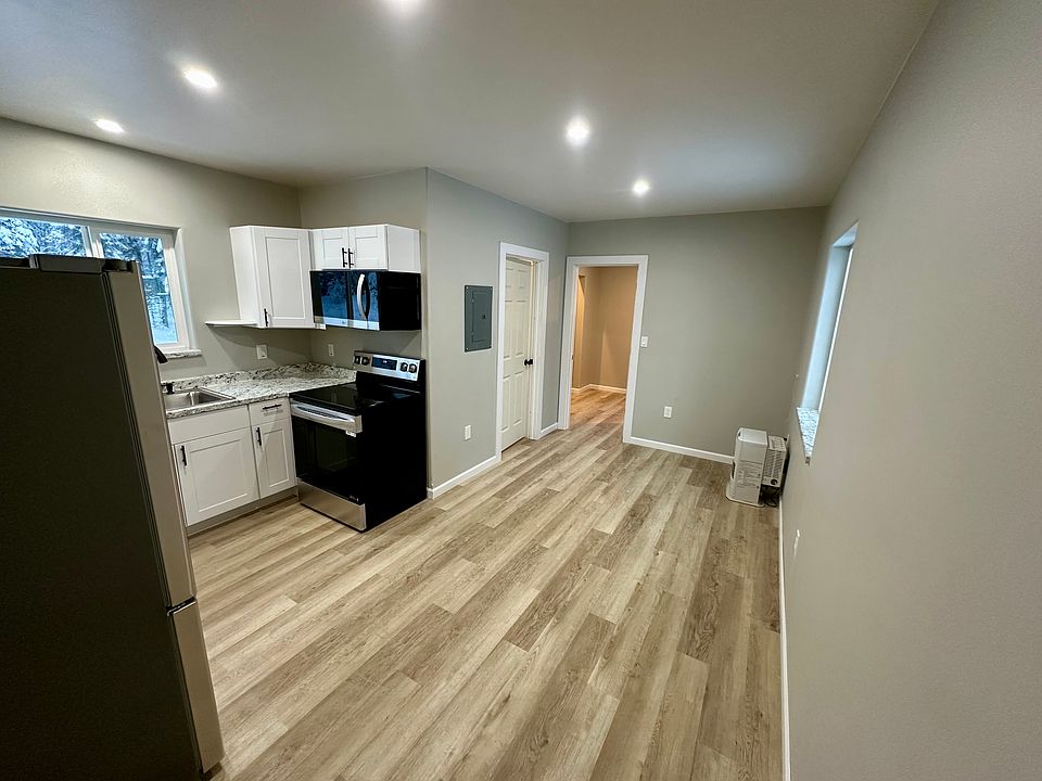 1st image of 813 Juniper Dr