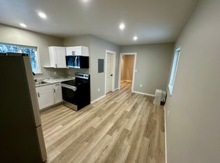 813 Juniper Dr, Fairbanks, AK 99712