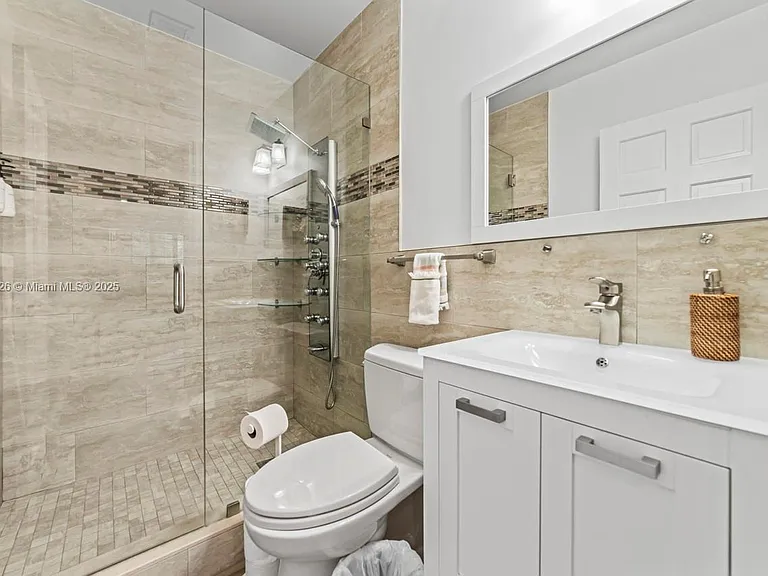 14875 SW 212th St — Photo 63
