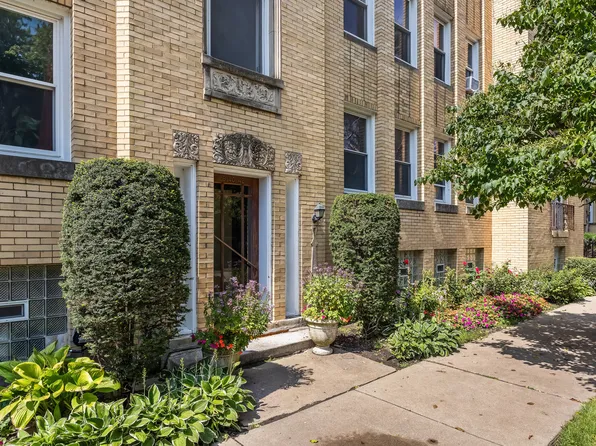 6142 N Hamilton Ave #2N, Chicago, IL 60659