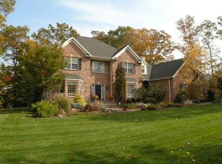 1 Lindsay Ln, Sparta, NJ 07871