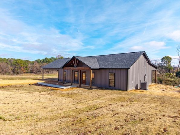 31 Chickasaw Rd, Pope, MS 38658
