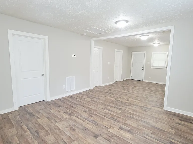 417 Pine St — Photo 6