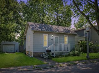 708 S Walnut St, Urbana, IL
