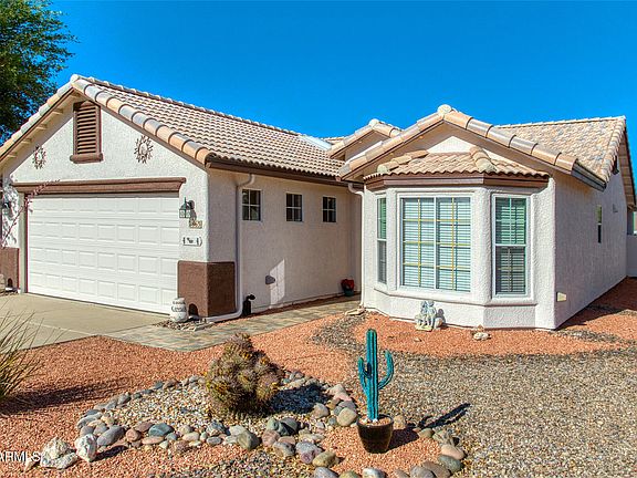 2nd image of 2863 GLENGARRY Way