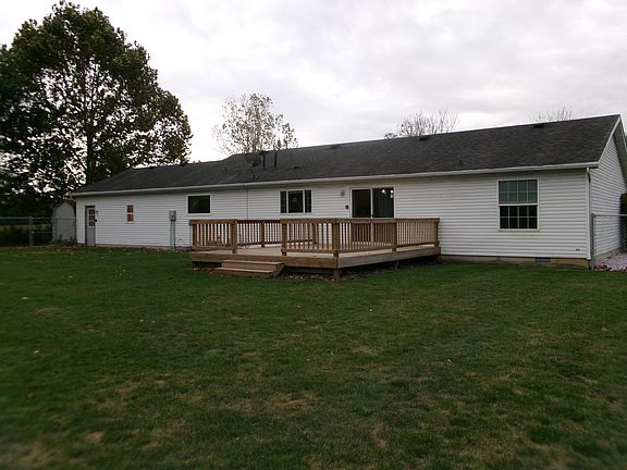 5th image of 2424 W Pebble Dr