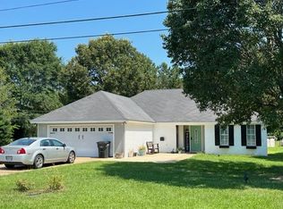 736 Cobb Rd, Caledonia, MS 39740