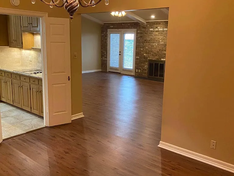 418 Woodland Hills Dr #1 — Photo 3