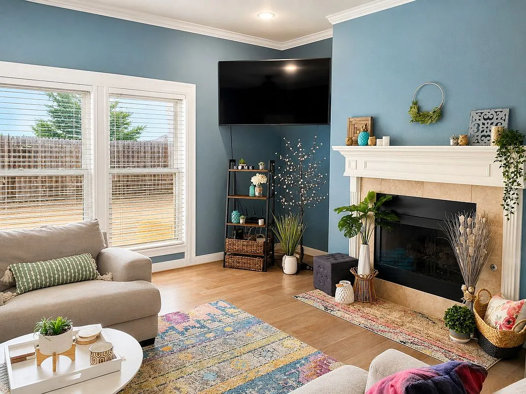 3 bed, 2.0 bath, 1883 sqft, $2,000 — Photo 3