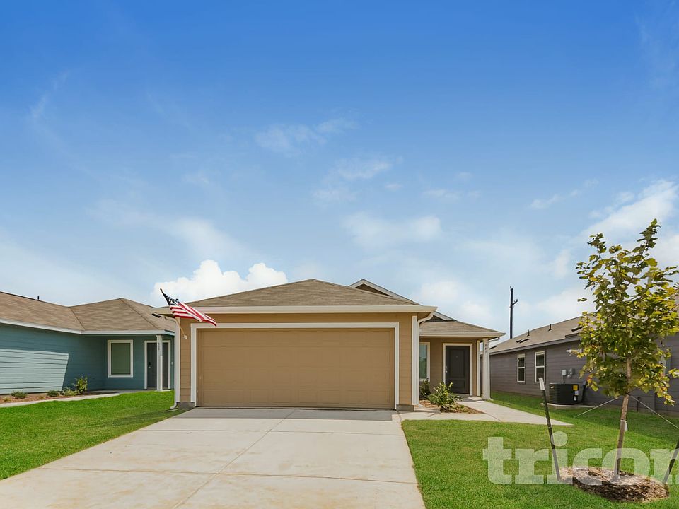 1st image of 843 Ponderosa Ln