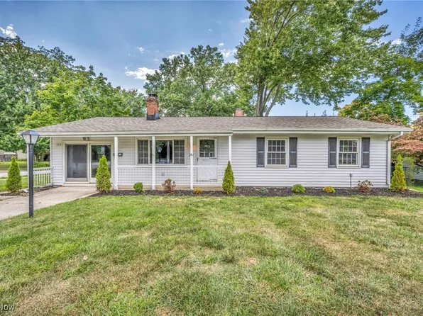 224 Larchwood Dr, Painesville, OH 44077
