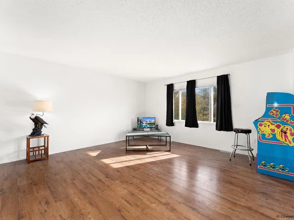 4302 Sullivan St, Cheyenne, WY 82009