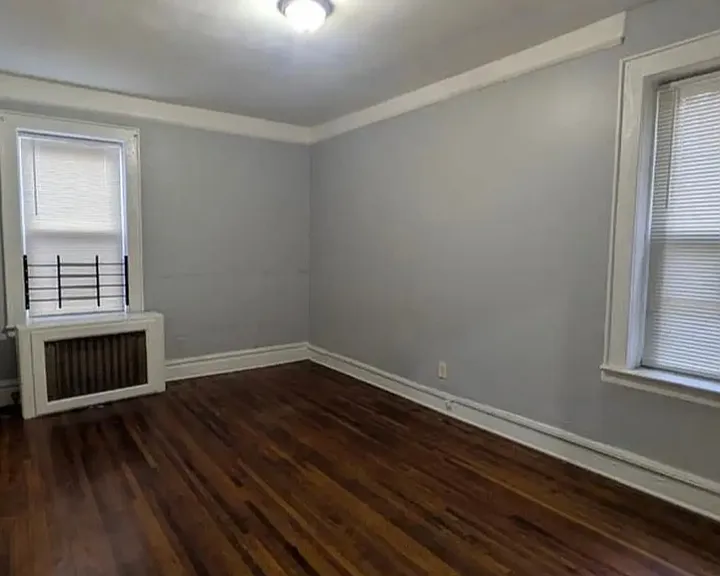 203 Shephard Ave #102 — Photo 4