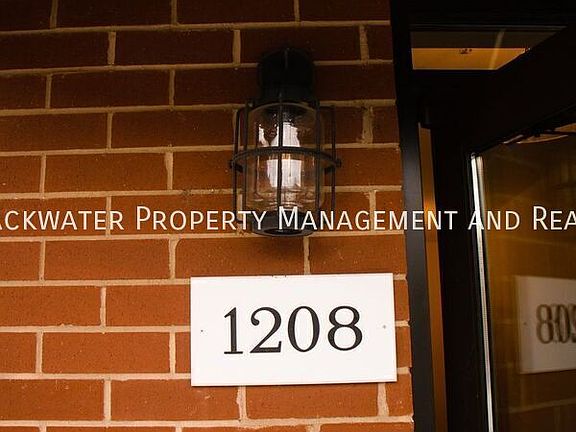 5th image of 1208 Commerce St #301