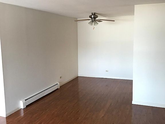4th image of 455 Graceland Ave