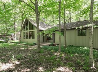 4197 Gordon Cooper Dr, Jamesville, NY 13078