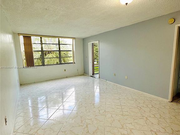 4th image of 9430 Tangerine Pl APT 305