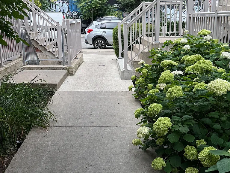 11 Ruttan St #126 — Photo 20