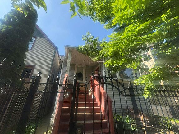 2nd image of 3751 W Lyndale St