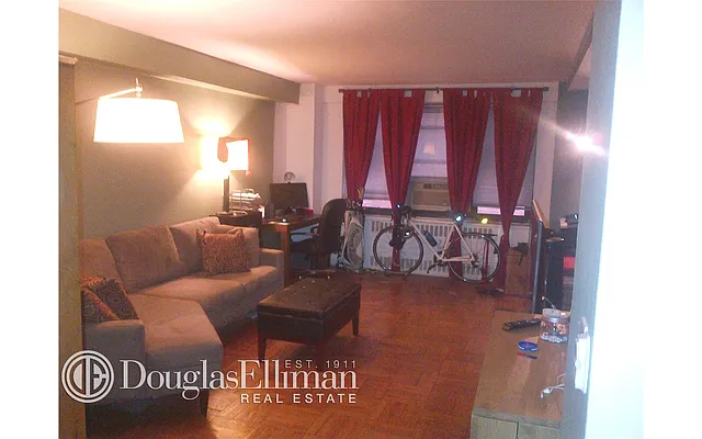 Rented by Douglas Elliman | media 32