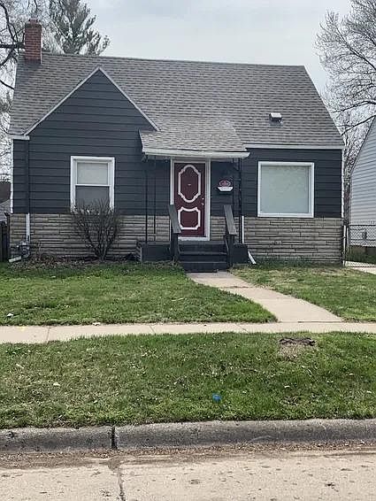 1st image of 25455 Stanford St