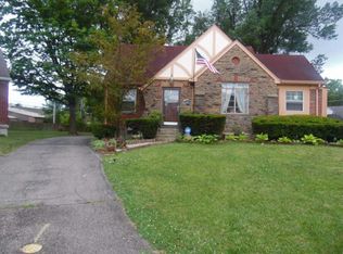 1861 Blackstone Pl, Cincinnati, OH 45237