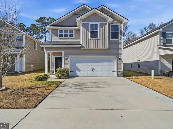 729 Fairview Cir, Hinesville, GA 31313