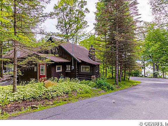2nd image of 4493 Lake Dr