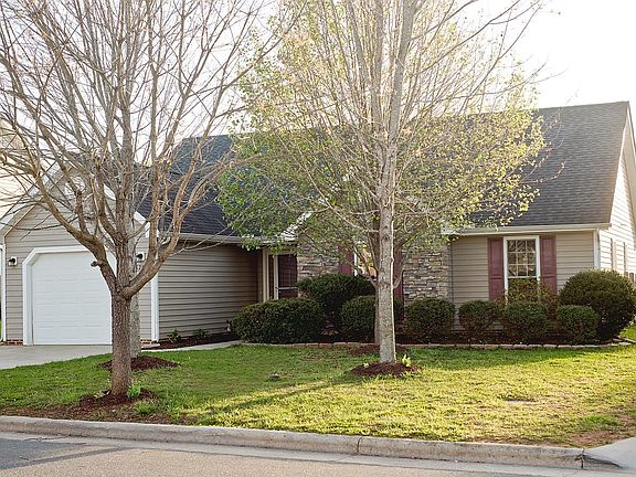 3rd image of 6205 Black Willow Dr